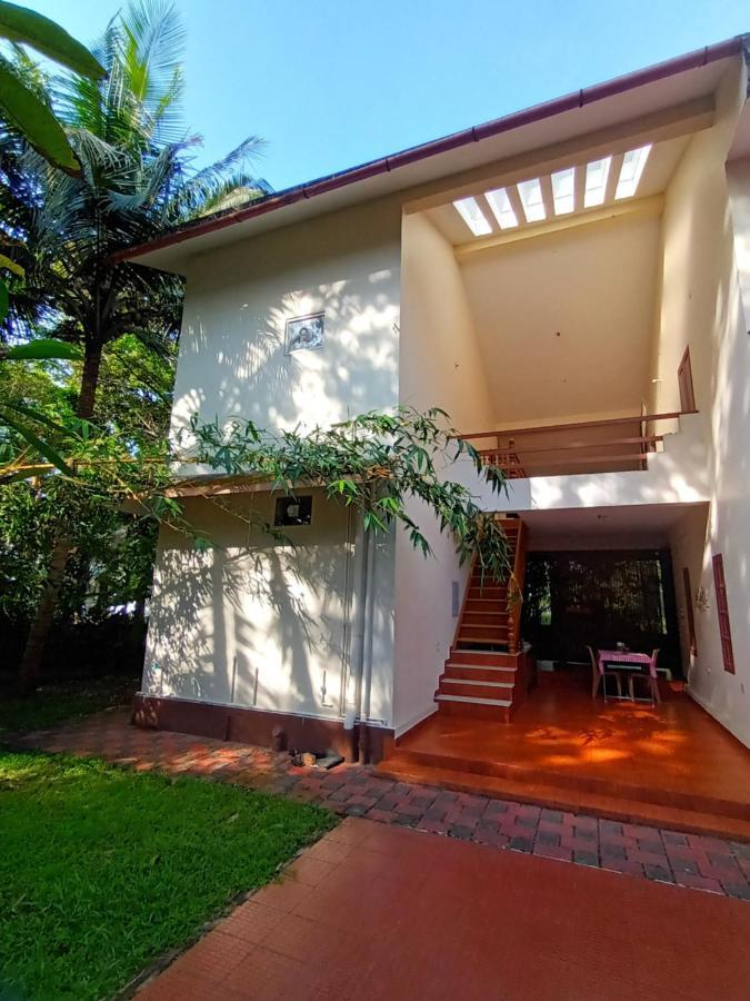 Hotel Ivory Coaste Kannur Exterior foto